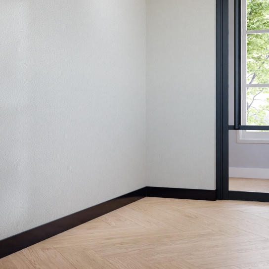 ML07 - Gladde plint blue steel zweihorn - MDF v313 - 12 x 120 mm (2)