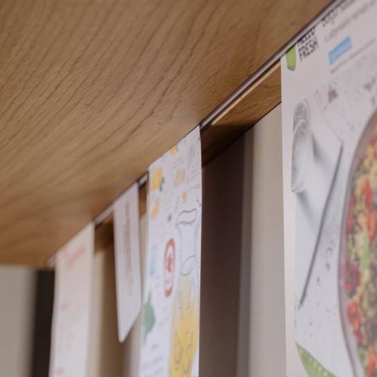 5113_T - Wandplank dubbel afgerond i.c.m. TOM strip - Eiken - 30 mm dik (2)