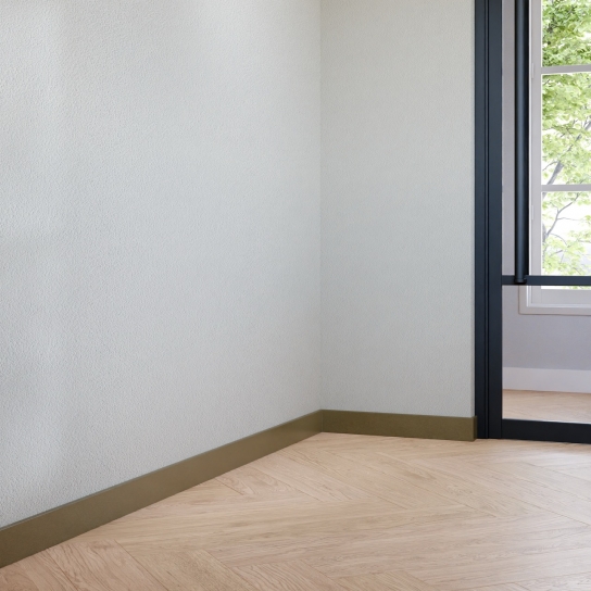 ML06 - Gladde plint champagne zweihorn - MDF v313 - 9 x 100 mm (2)